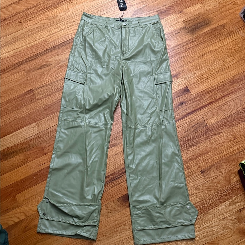 NWT- Boohoo Green Utility Trousers